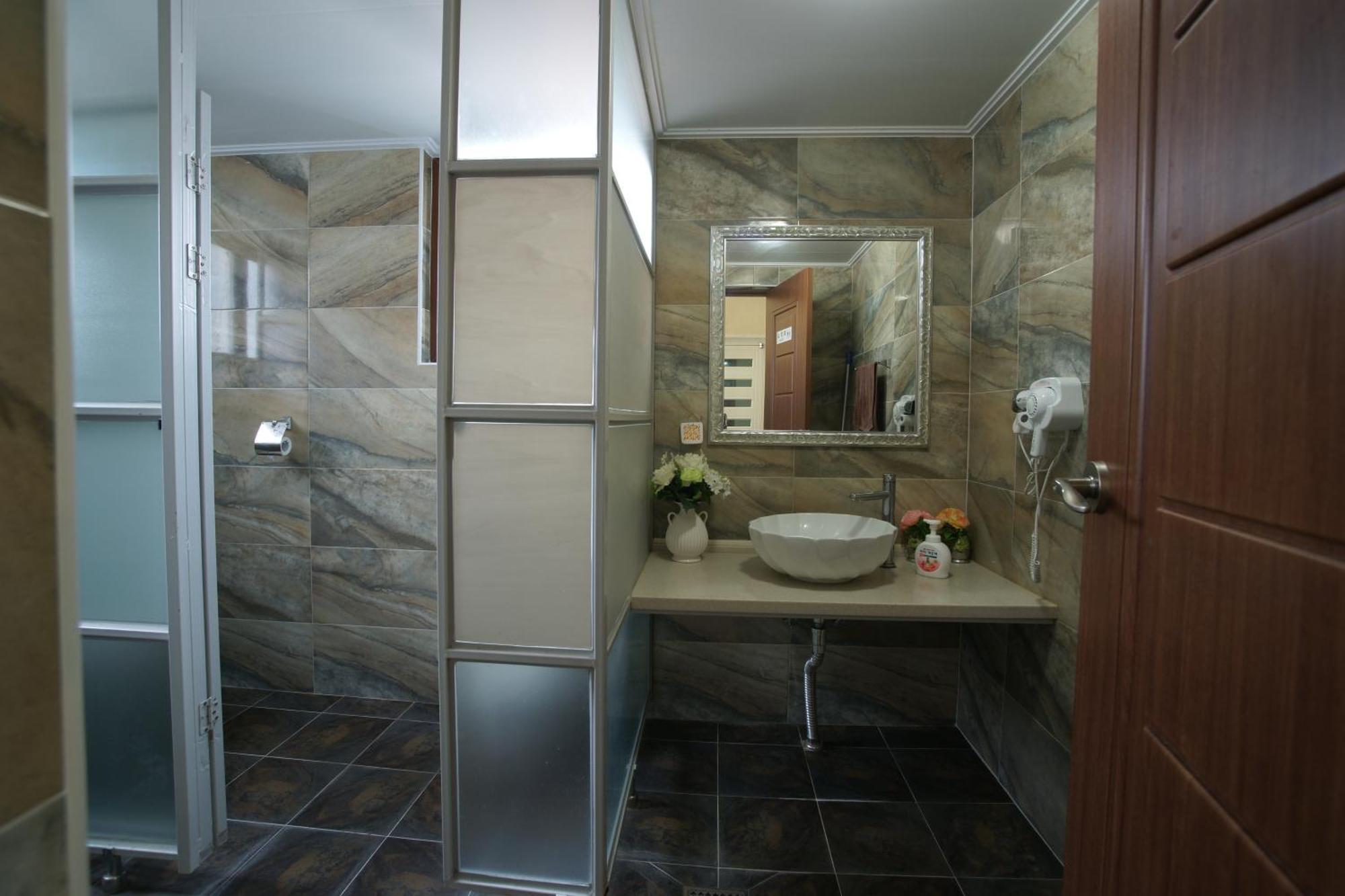 Galeum Guesthouse Seogwipo Zewnętrze zdjęcie