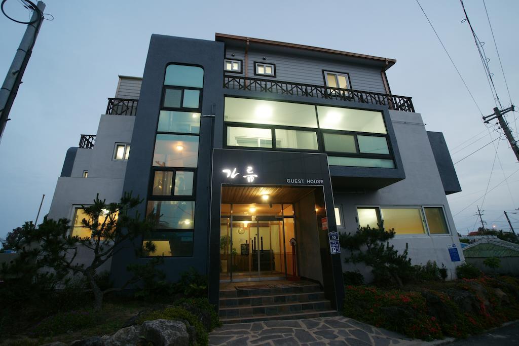 Galeum Guesthouse Seogwipo Zewnętrze zdjęcie